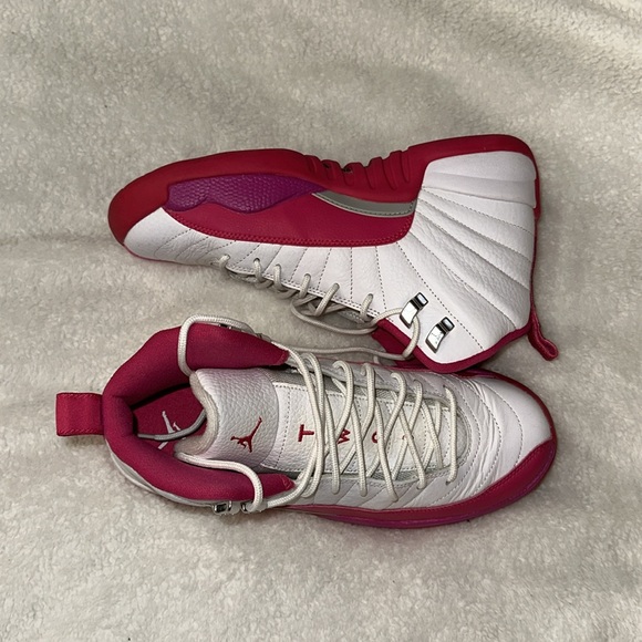 Air Jordan Retro 12 GG Vivid pink and white - Picture 3 of 13
